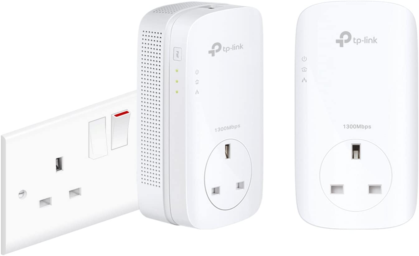 TP-Link TL-PA8010P AV1200 Gigabit Passthrough Powerline Gaming TV Plug 1200Mbps Manufacturer Refurbished